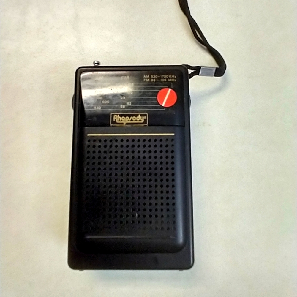 Rhapsody AM/FM Handheld Radio